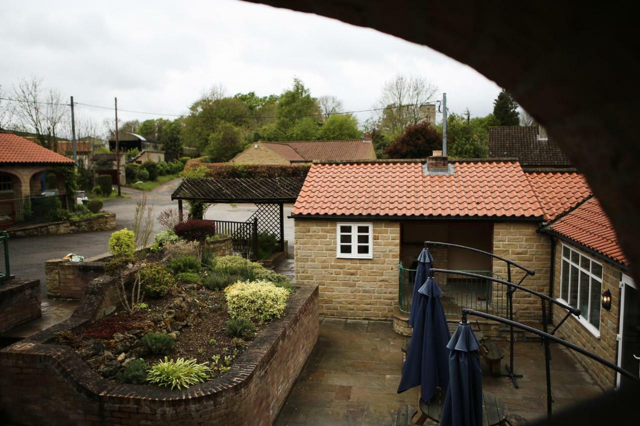 Hotel Cresswell Arms à Malton Extérieur photo